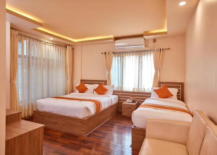 Hotel The Samrat Palace - Luxury In 3*