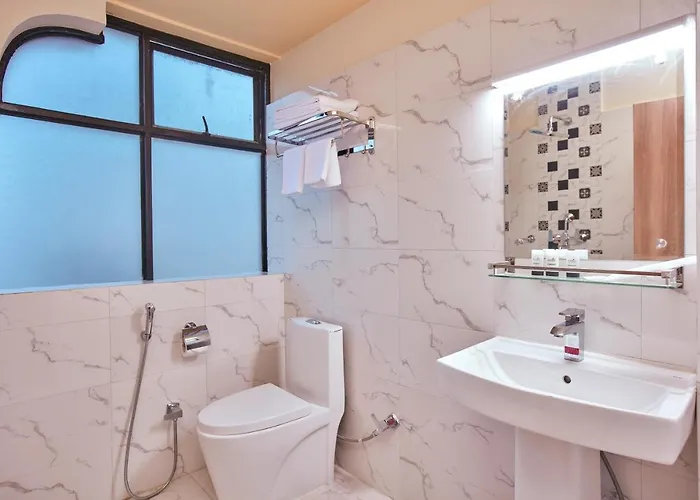Hotel The Samrat Palace - Luxury In 3*