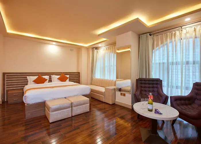 The Samrat Palace - Luxury In Katmandú