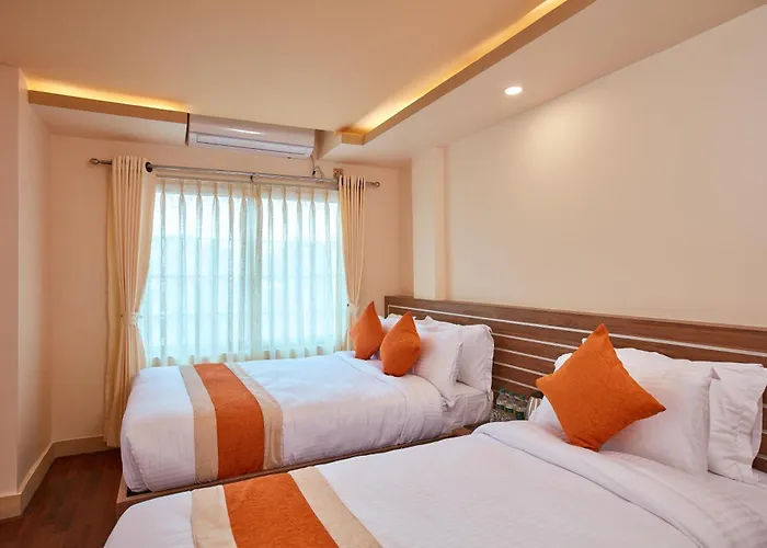 The Samrat Palace - Luxury In Hotel